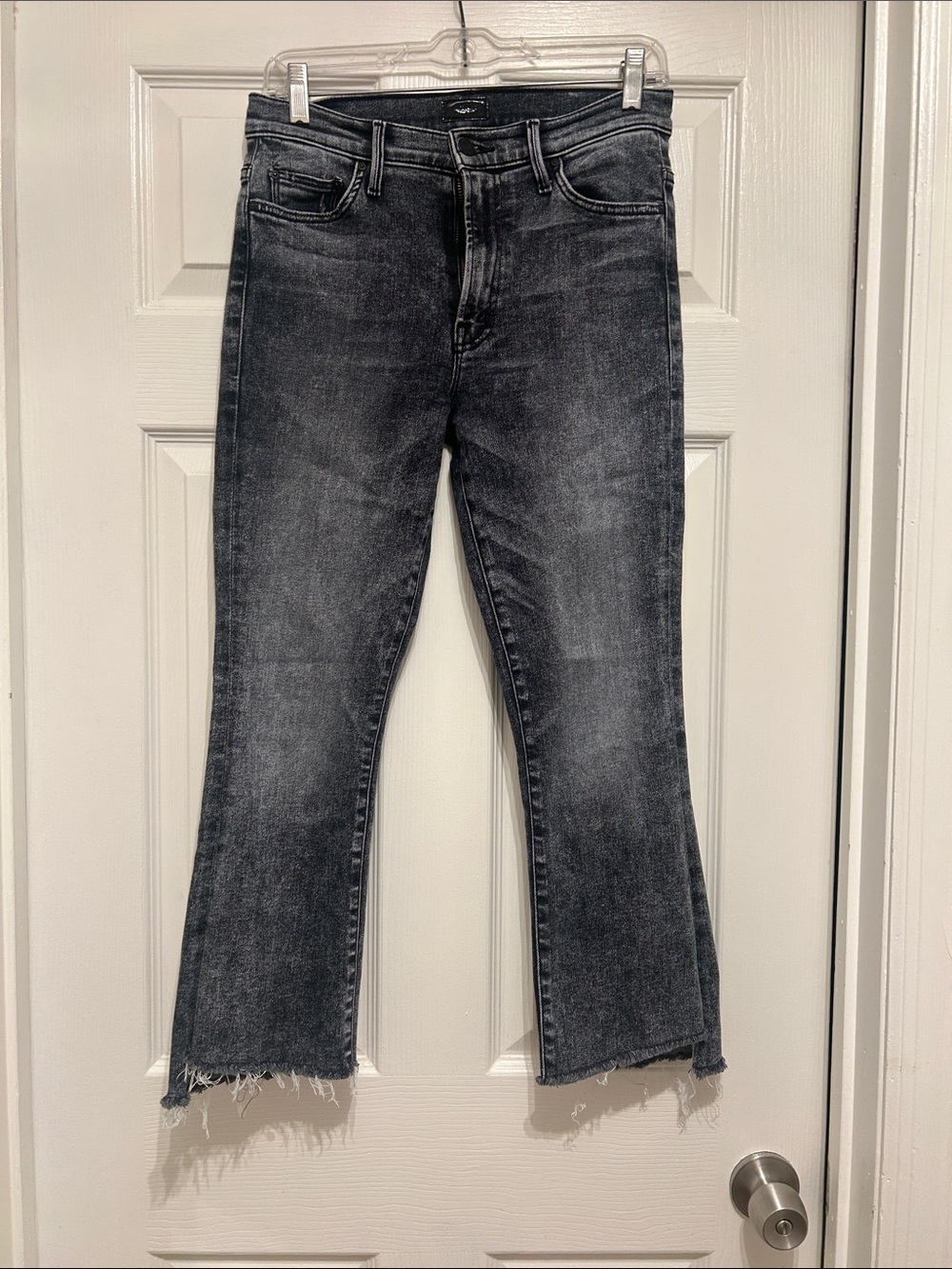 MOTHER Washed Black Cropped Raw-Hem Jeans